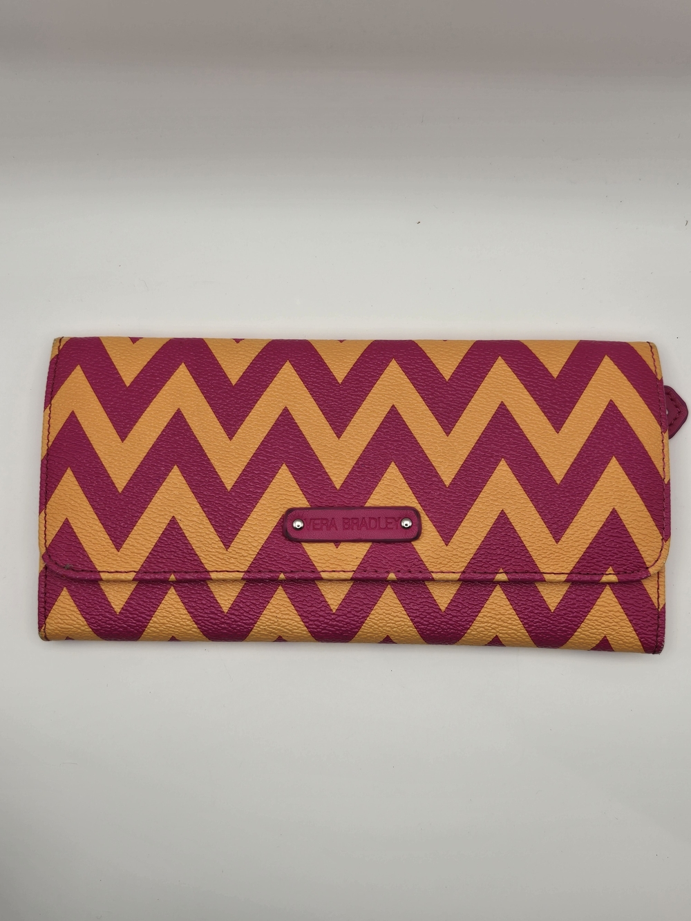 Vera Bradley ZIGGY ZAGS Trifold Wallet, Pink Orange Chevron 13978-184